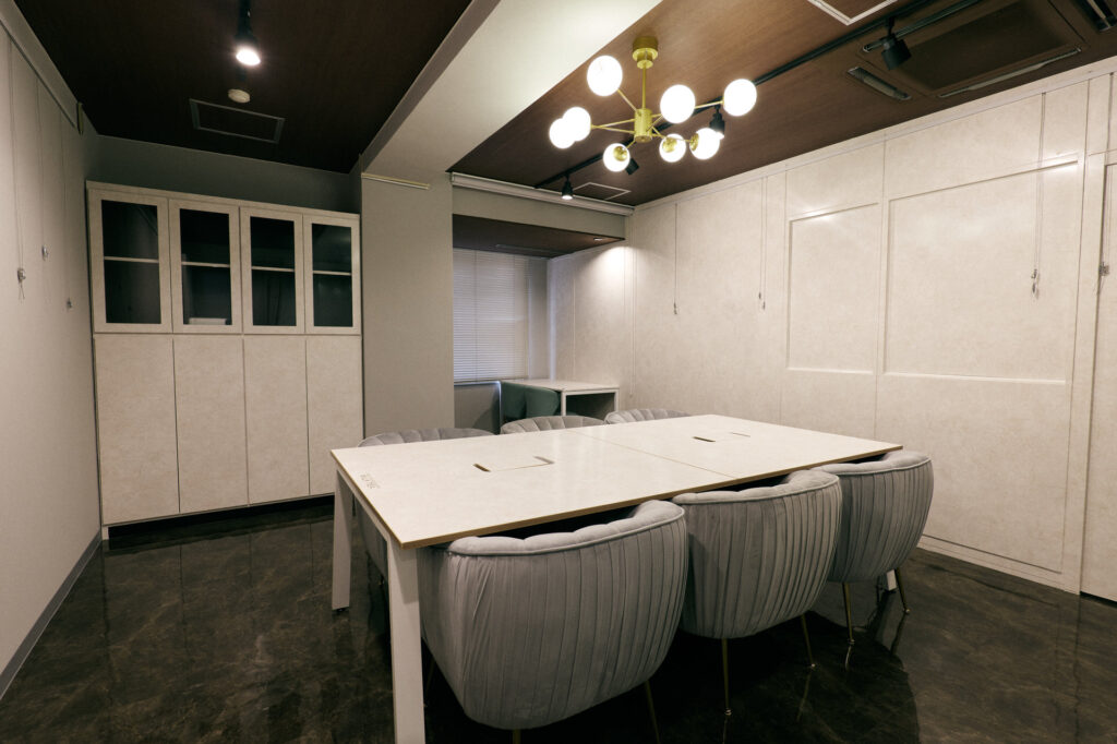 exe-suite-lounge0859